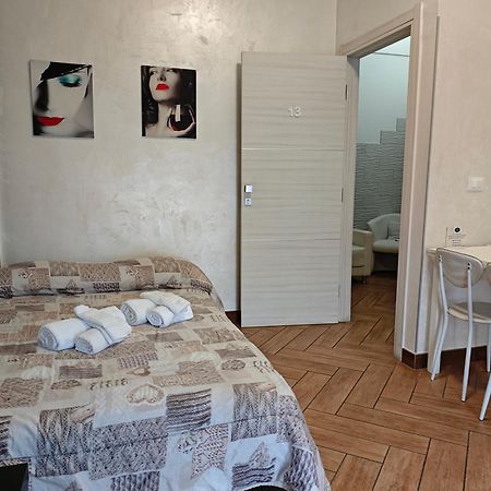 Cuscino E Cornetto Bed & Breakfast Salerno Exterior photo