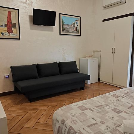 Cuscino E Cornetto Bed & Breakfast Salerno Exterior photo