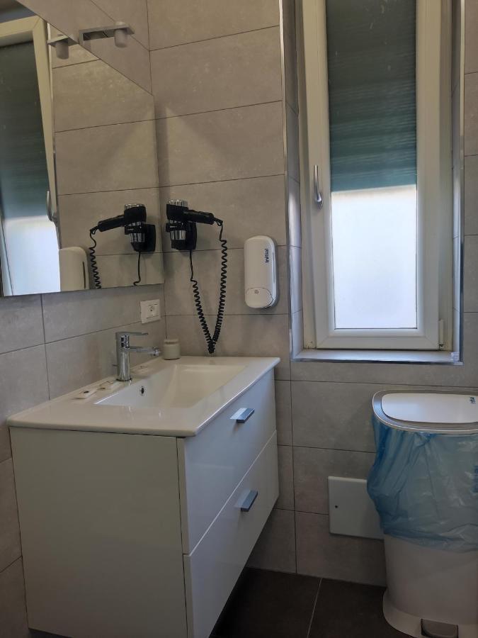 Cuscino E Cornetto Bed & Breakfast Salerno Exterior photo